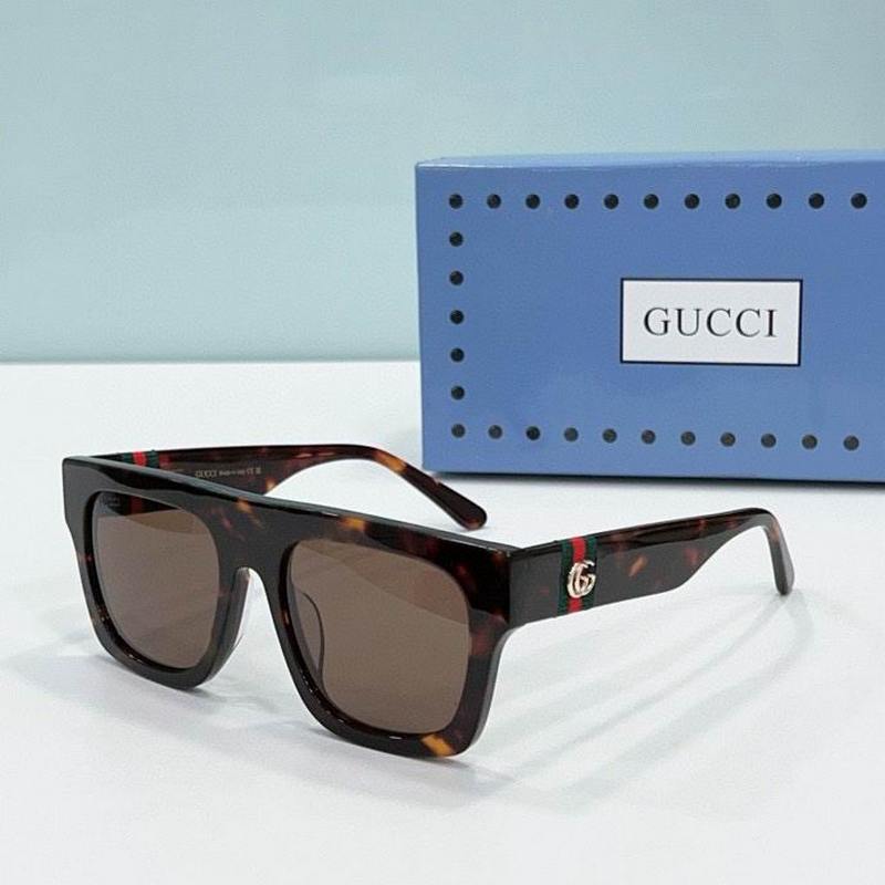 Gucci Sunglasses 527